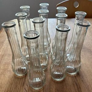 SOLD⭐️12 - 8.5” Clear Bud Vases⭐️